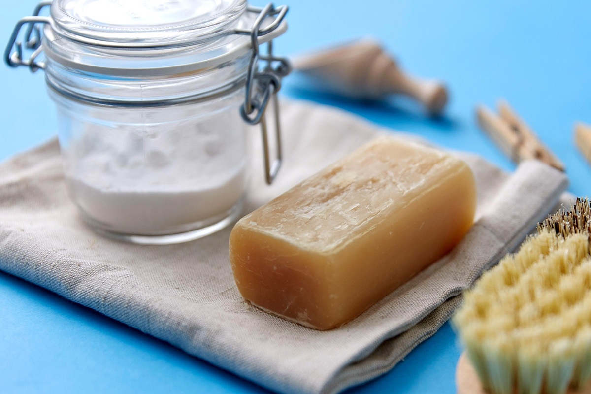 Soda, Seife und Wasserstoffperoxid sind universelle Reinigungsmittel.